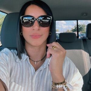 Meet your Posher, Paola